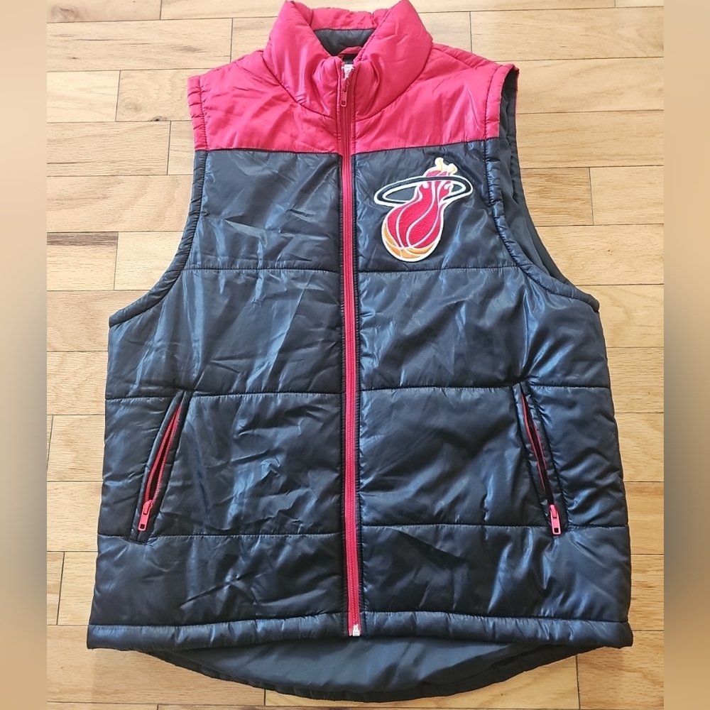 Mitchell and Ness Miami Heat puffer Vest large